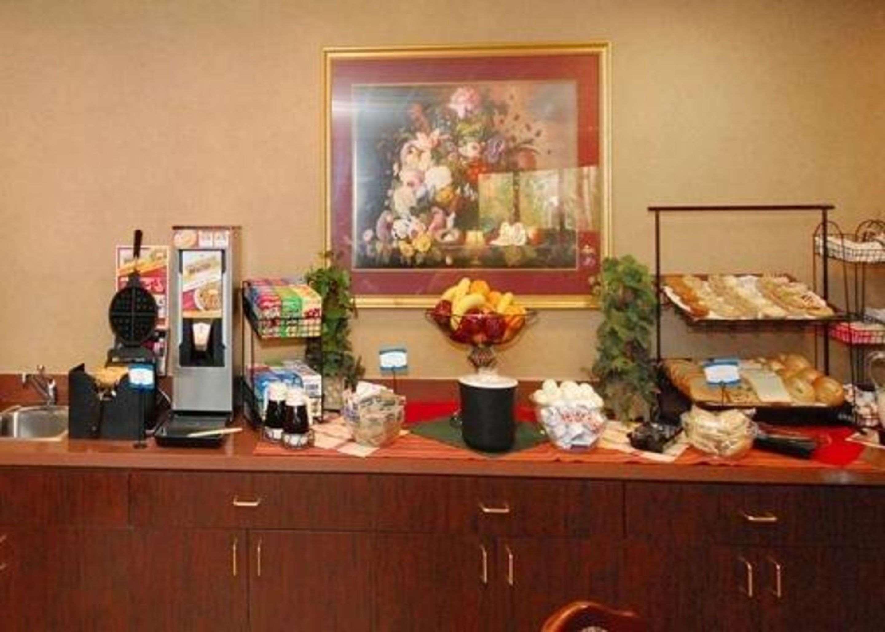 Quality Inn & Suites Tarboro - Kingsboro Exteriör bild