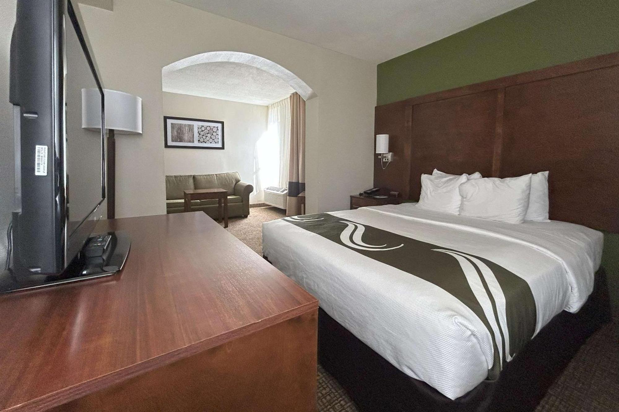 Quality Inn & Suites Tarboro - Kingsboro Exteriör bild